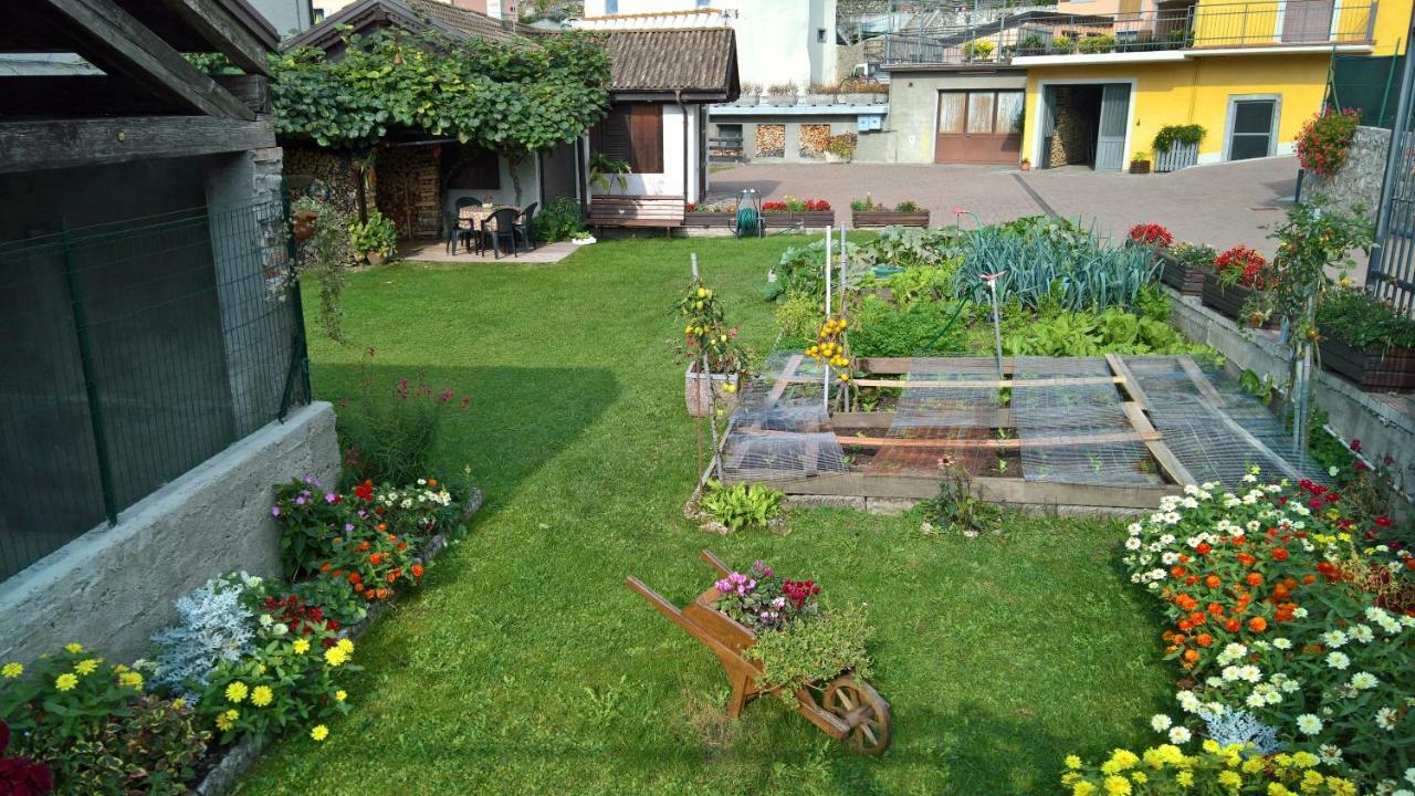 Villa Casa Luca e Cristina Mezzolago Exterior foto